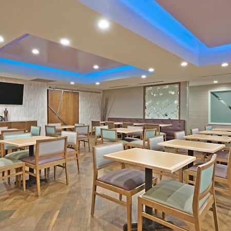 Holiday Inn Express & Suites New Cumberland By Ihg Экстерьер фото