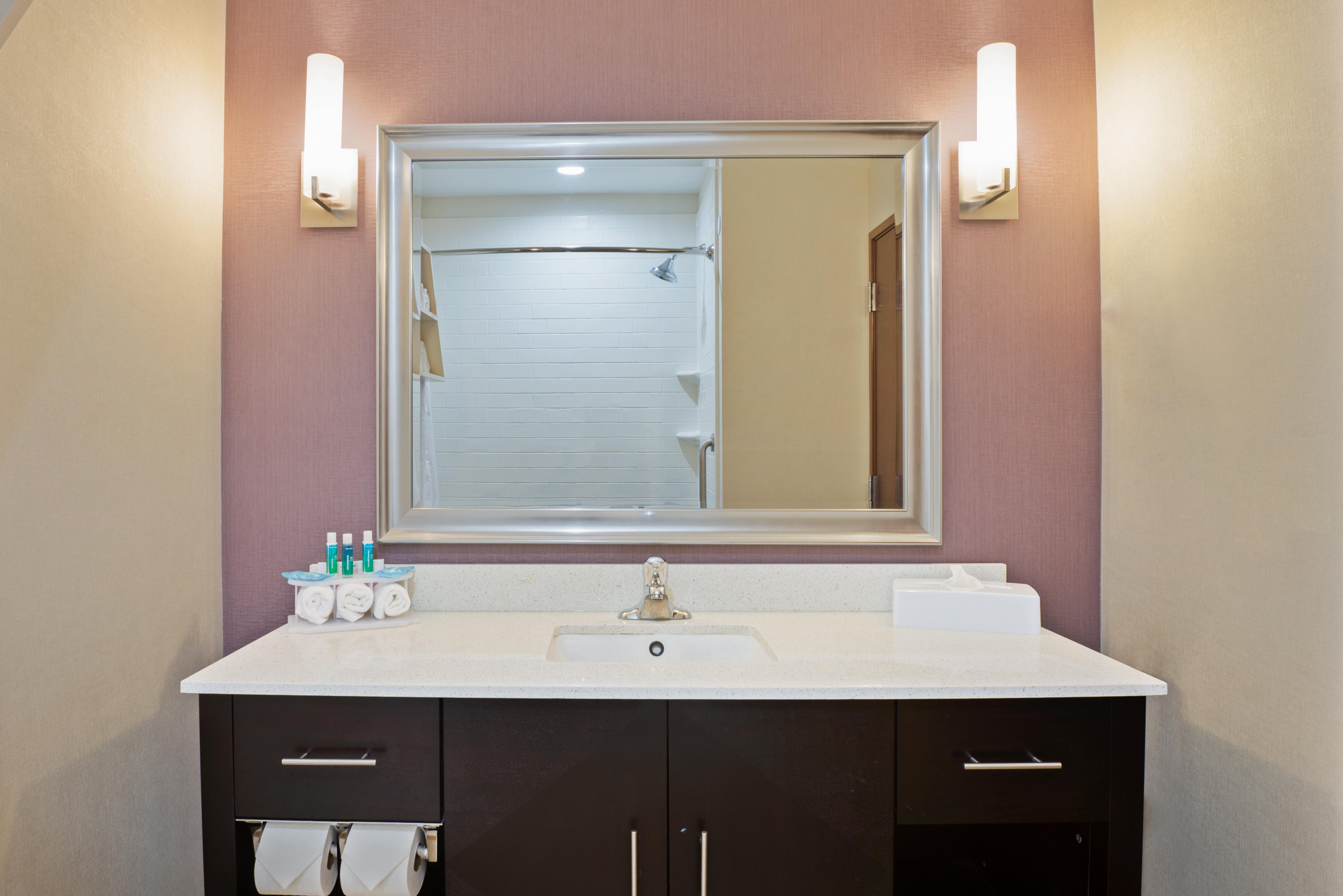 Holiday Inn Express & Suites New Cumberland By Ihg Экстерьер фото