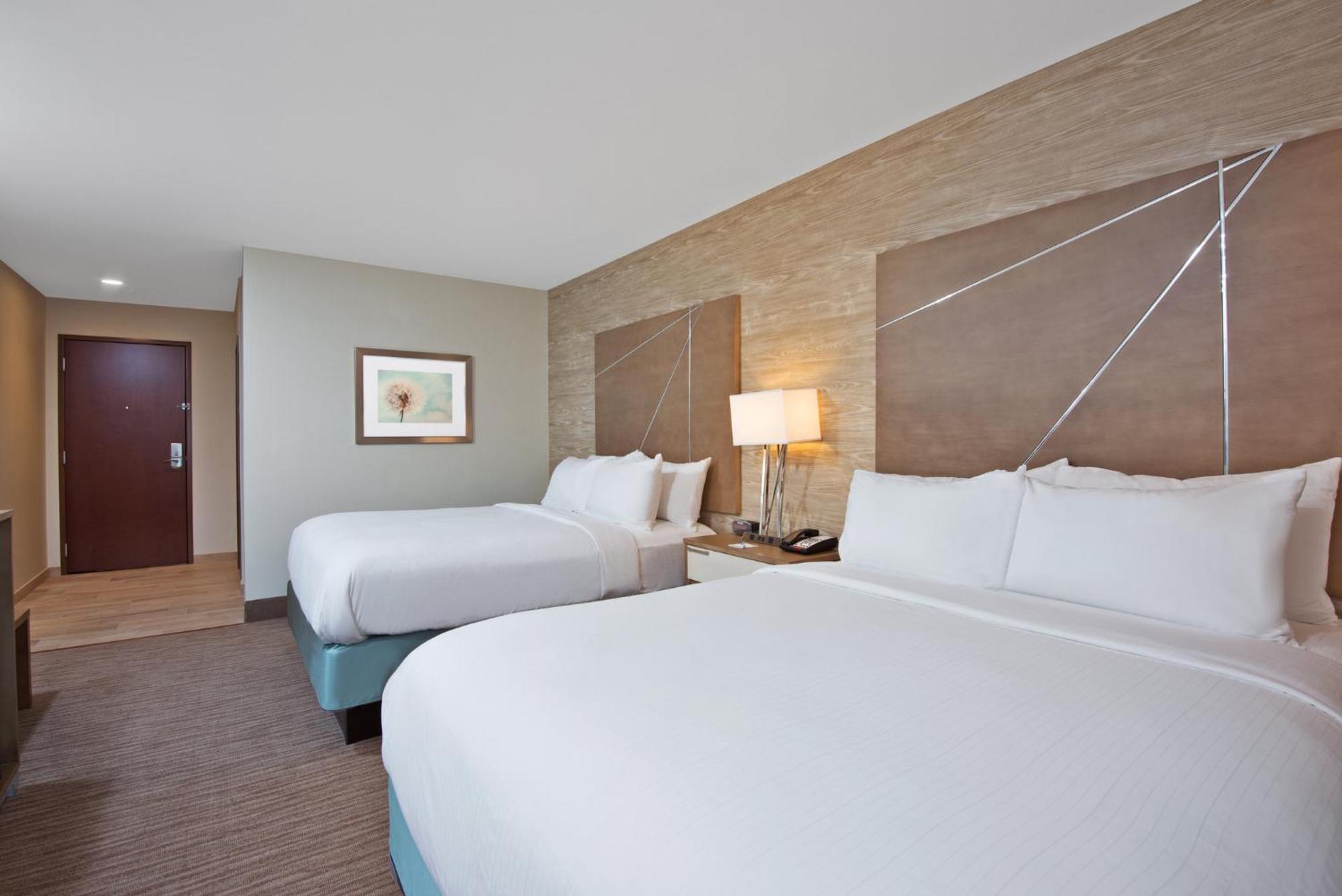 Holiday Inn Express & Suites New Cumberland By Ihg Экстерьер фото