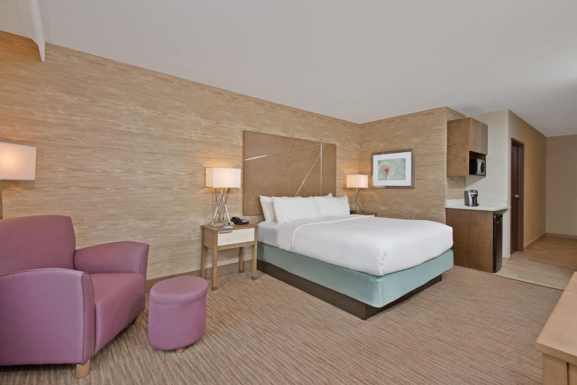 Holiday Inn Express & Suites New Cumberland By Ihg Экстерьер фото