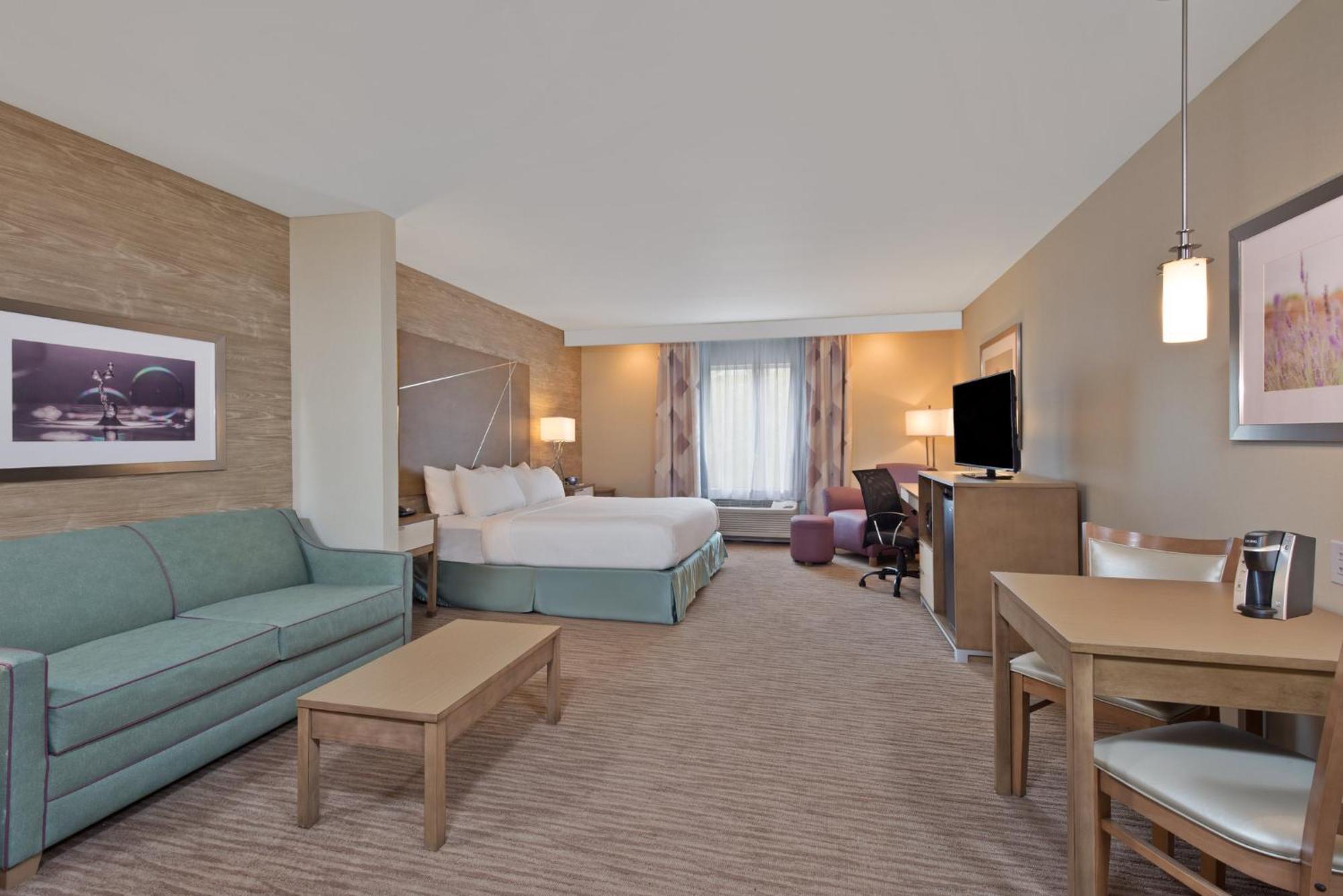 Holiday Inn Express & Suites New Cumberland By Ihg Экстерьер фото